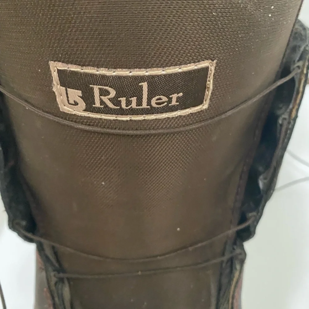 Burton Snowboard Boots, 10 - Picture 4 of 11